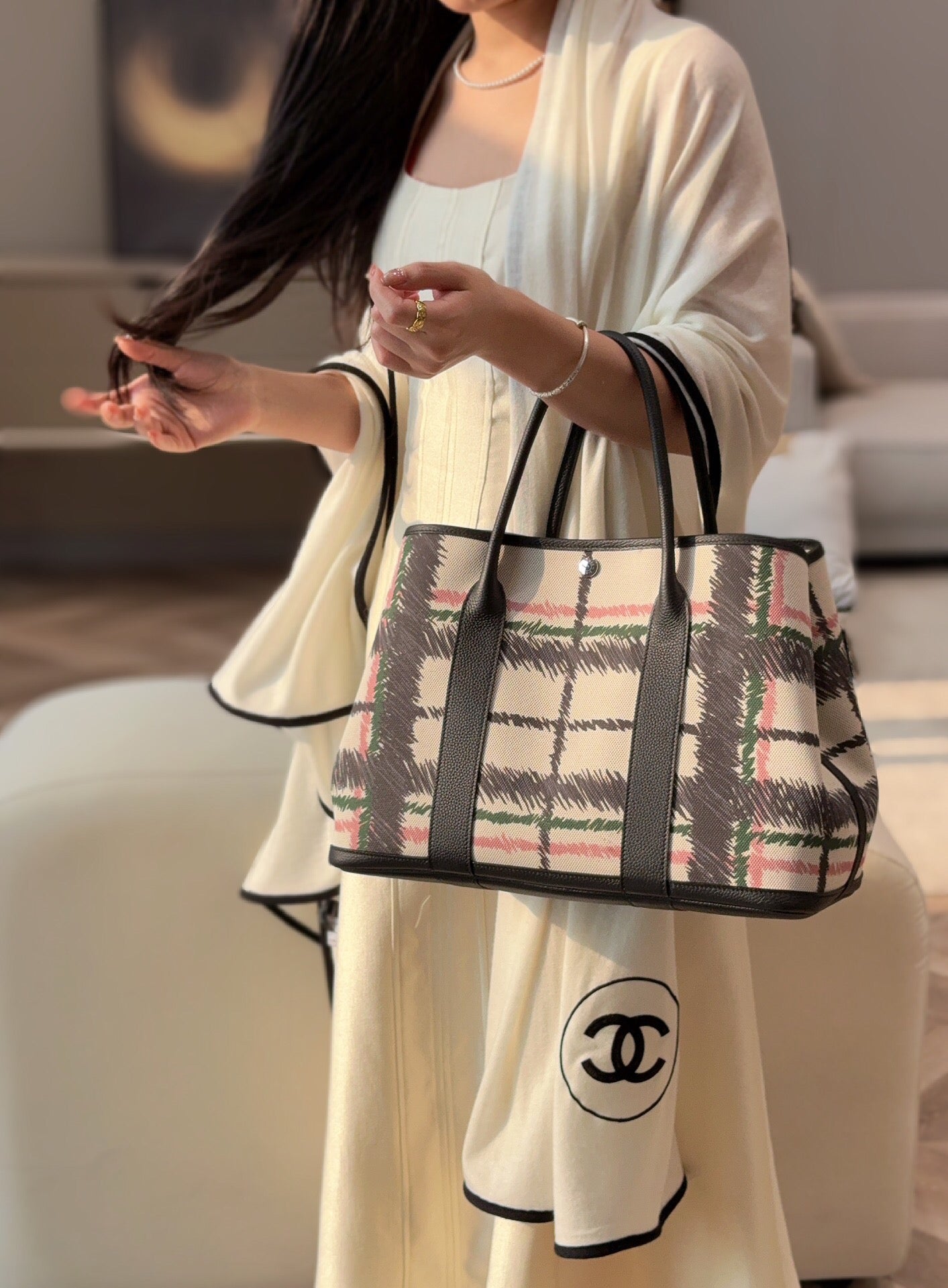 Chic Chains and Quilted Luxe for Everyday Style