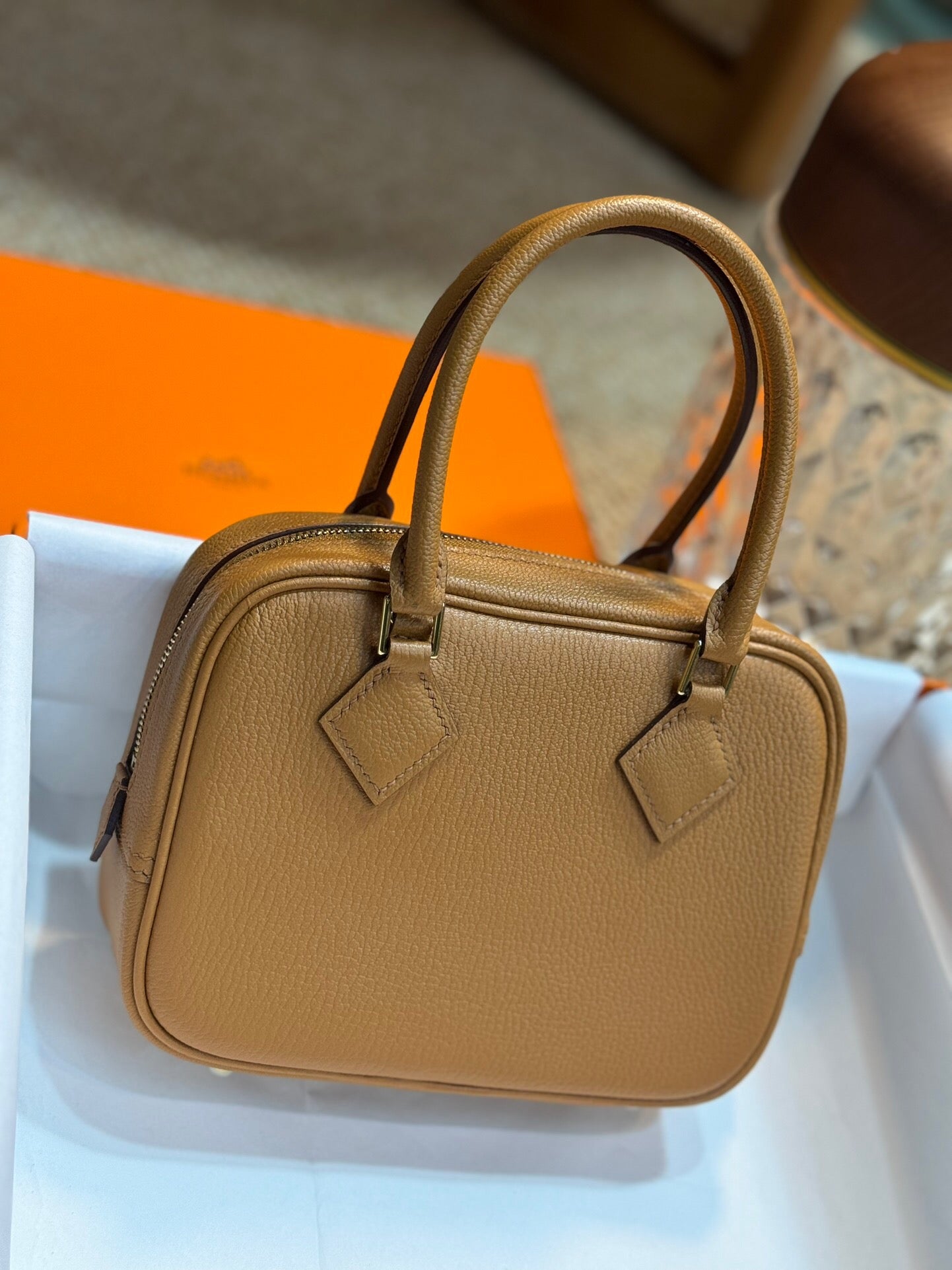 Glamorous Chains and Quilted Perfection in One Design